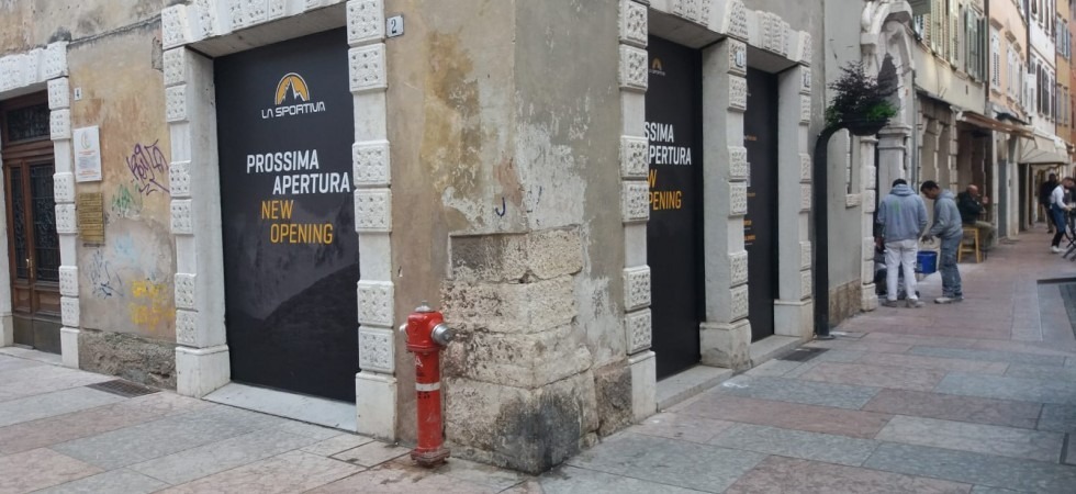 La Sportiva apre in centro a Trento e vince il premio per la migliore comunicazione tra le aziende campioni del Made in Italy